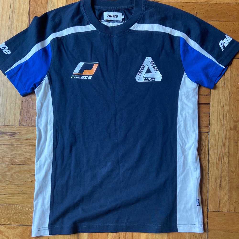 Palace Skateboards t shirt